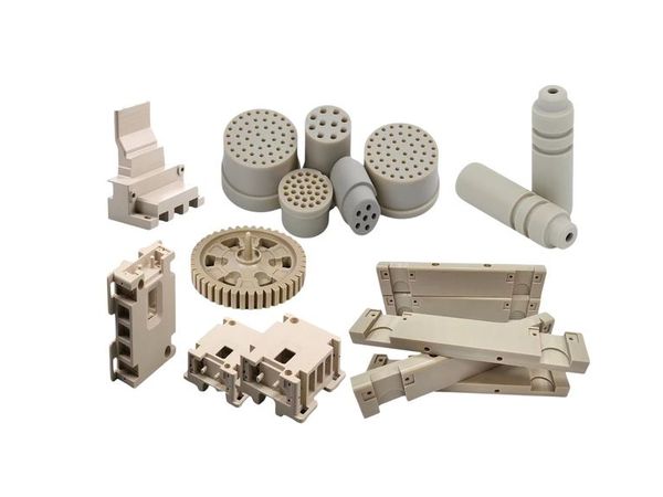 Clear Plastic Parts: Acrylic vs Polycarbonate