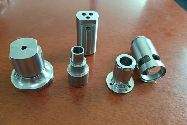 CNC Machining Railway Parts: Precision Rolling Stock