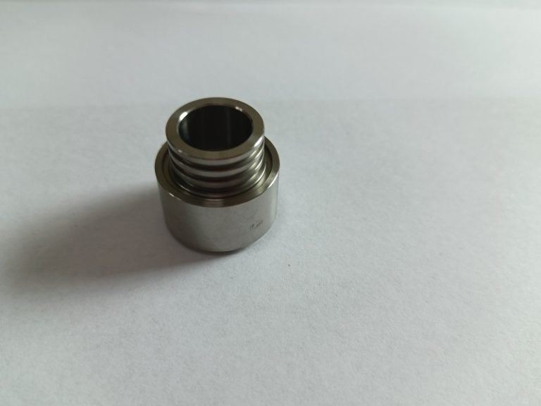 CNC Manifolds Machining: Leak-Proof Fluid and Gas Blocks